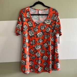 LulaRoe t shirts